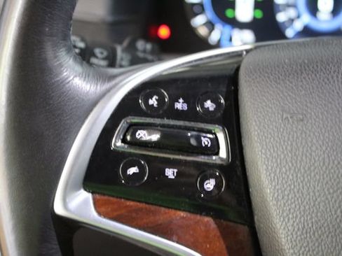 Used 2018 Cadillac Escalade Premium Luxury AWD/4WD image 16