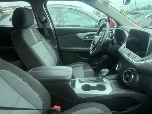 Used 2024 Chevrolet Blazer LT w/ Convenience Package image 5