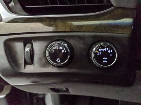 Used 2019 Cadillac Escalade ESV Platinum AWD/4WD image 12