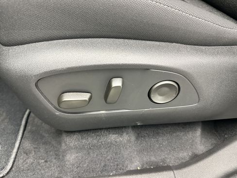 Certified 2026 Chevrolet Traverse LT AWD/4WD image 15