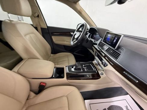 Used 2019 Audi Q5 2.0T Premium Plus w/ Premium Plus Package AWD/4WD image 45