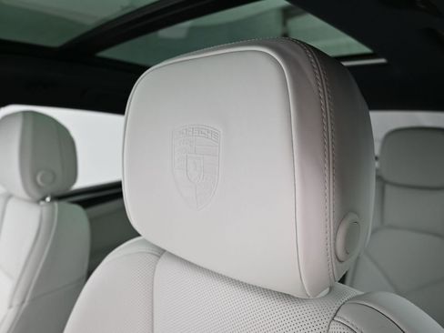 Certified 2026 Porsche Macan S image 20