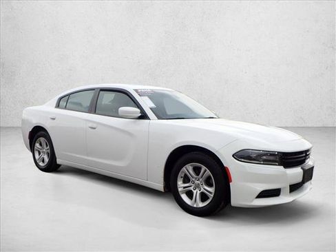 Used 2021 Dodge Charger SXT w/ Leather Interior Group image 4