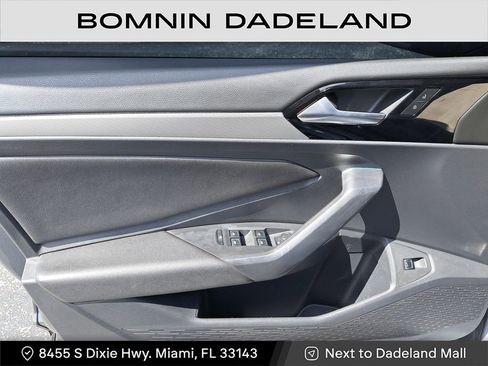 Used 2019 Volkswagen Jetta R-Line image 11