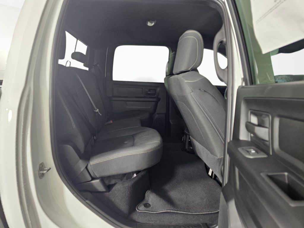 New 2026 RAM 3500 Tradesman AWD/4WD image 37