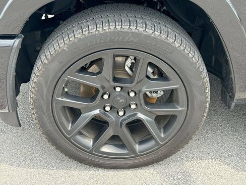 Used 2025 RAM 1500 Laramie w/ Night Edition AWD/4WD image 10