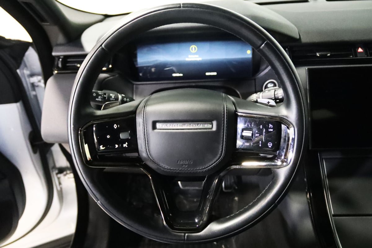 Used 2025 Land Rover Range Rover Velar Dynamic SE AWD/4WD image 38