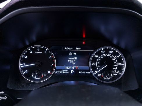 Used 2024 Mitsubishi Outlander ES FWD image 22