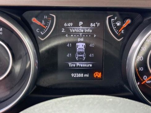 Used 2018 Jeep Wrangler Unlimited Sport image 24