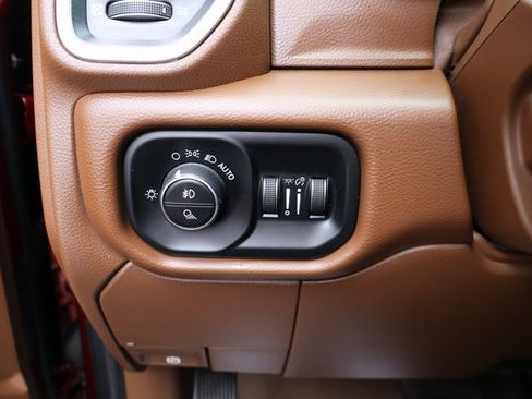 Used 2019 RAM 3500 Laramie image 16