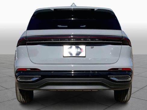 New 2026 Lincoln Nautilus Premier image 4