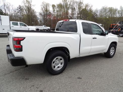 Used 2022 Nissan Frontier S image 8