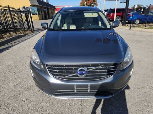 Used 2016 Volvo XC60 T6 w/ Protection Package image 2