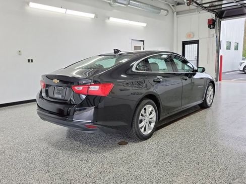 Used 2024 Chevrolet Malibu LT FWD image 2