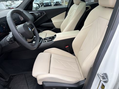 Used 2025 BMW X3 xDrive30i w/ Premium Package AWD/4WD image 16