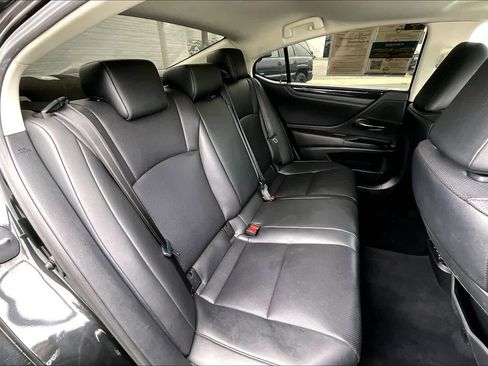 Used 2020 Lexus ES 300h w/ Premium Package FWD image 20