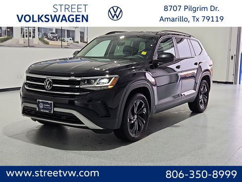 Certified 2023 Volkswagen Atlas SE w/ Black Wheel Package FWD image 1