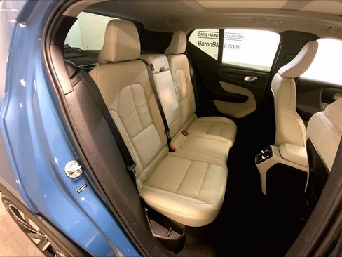 Used 2023 Volvo XC40 B5 Ultimate w/ Protection Package Premier image 20