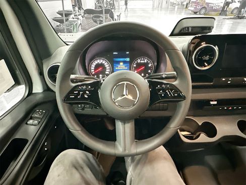 New 2025 Mercedes-Benz Sprinter 2500 image 11