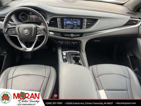 Certified 2024 Buick Enclave Essence image 14