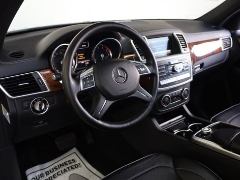 Used 2013 Mercedes-Benz ML 550 4MATIC image 13