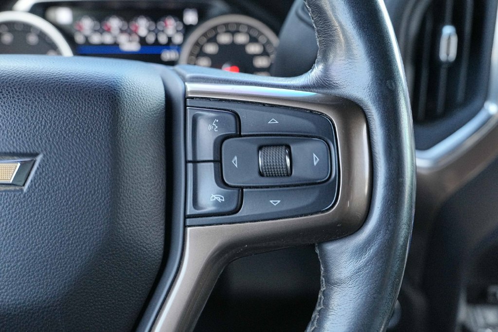 Used 2022 Chevrolet Silverado 3500 High Country AWD/4WD image 33