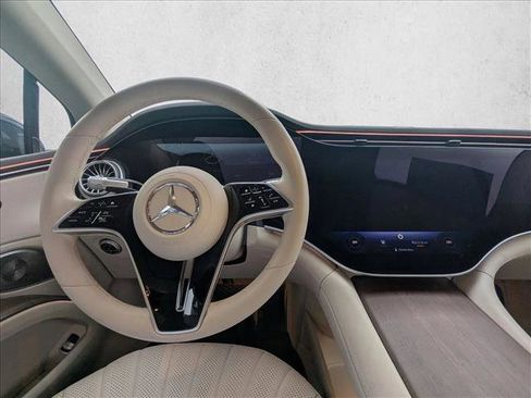 Certified 2023 Mercedes-Benz EQS 580 4MATIC Sedan image 14