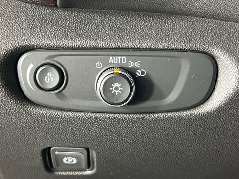 Used 2025 Chevrolet Blazer RS w/ Driver Confidence II Package image 19