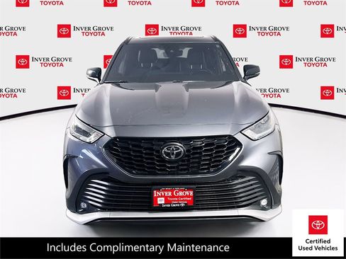 Certified 2021 Toyota Highlander XSE AWD/4WD image 2