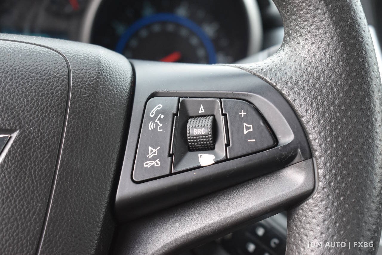 Used 2015 Chevrolet Cruze LT w/ Sun And Sound Package FWD image 22