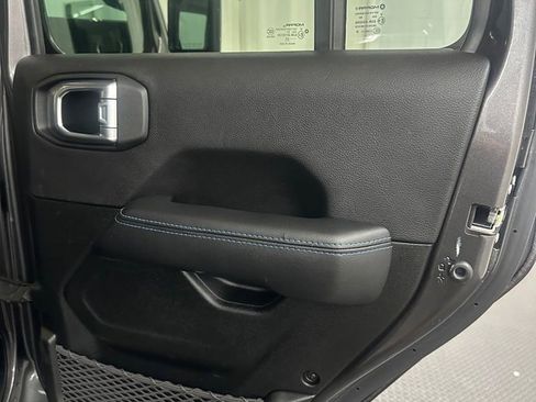 Used 2022 Jeep Wrangler Unlimited Rubicon 4xe w/ Steel Bumper Group image 31