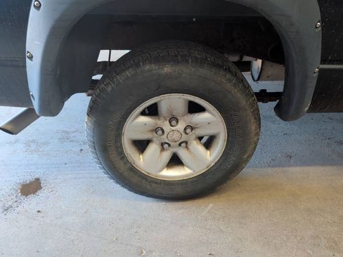 Used 2002 Dodge Ram 1500 Truck 4x4 Quad Cab image 13