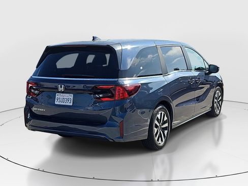 Used 2025 Honda Odyssey EX-L image 5