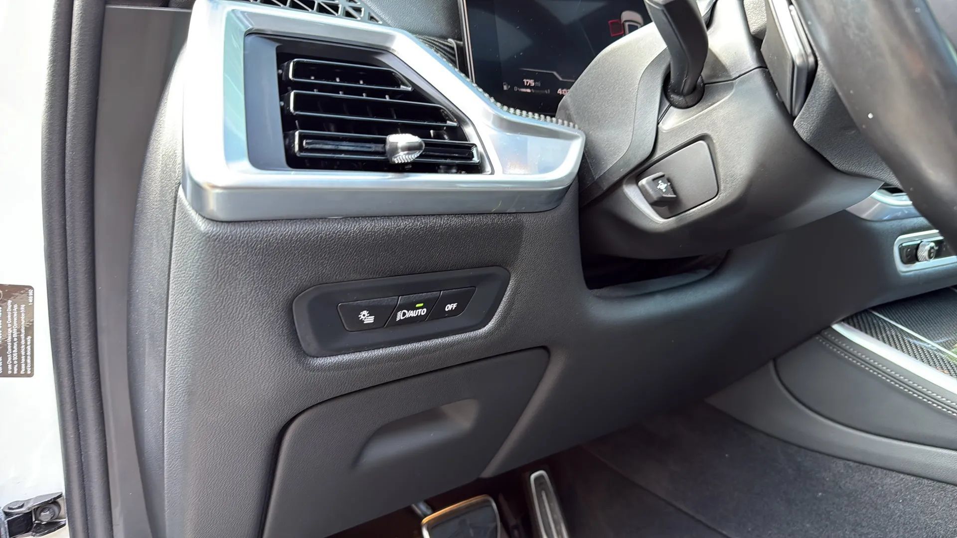 Used 2024 BMW X5 M60i w/ Climate Comfort Package AWD/4WD image 40