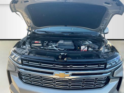 Used 2023 Chevrolet Tahoe LT w/ Luxury Package image 32