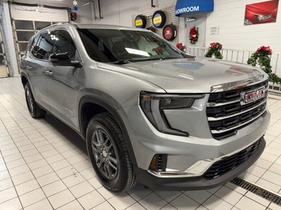 Used 2025 GMC Acadia Elevation