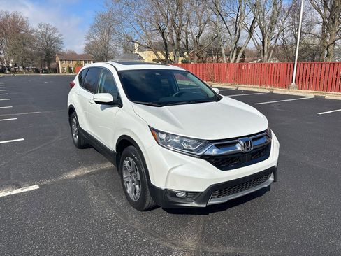 Used 2019 Honda CR-V EX image 2