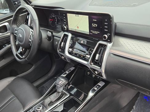 Used 2021 Kia Sorento SX image 9