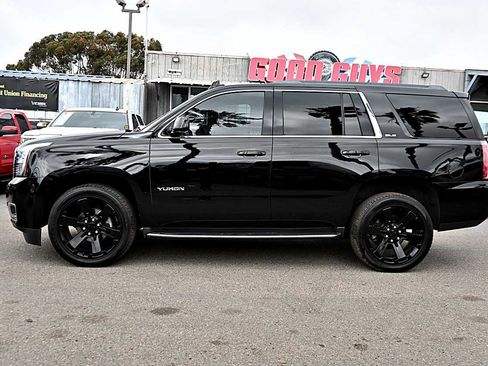 Used 2017 GMC Yukon SLE w/ Convenience Package RWD image 4