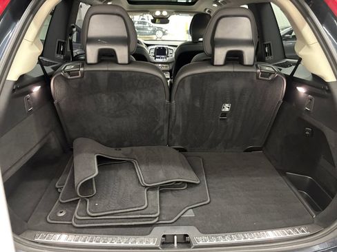 Certified 2025 Volvo XC90 B6 Ultra w/ Protection Package Premier AWD/4WD image 16