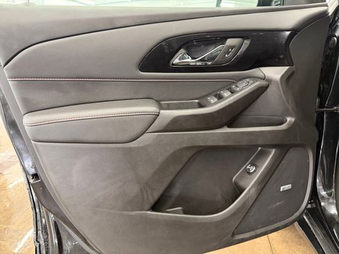 Used 2023 Chevrolet Traverse RS w/ LPO, Floor Liner Package image 17