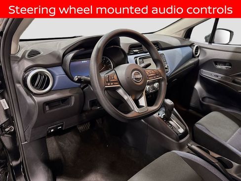 Used 2025 Nissan Versa SV FWD image 9