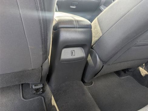 Used 2022 Nissan Sentra SV image 28