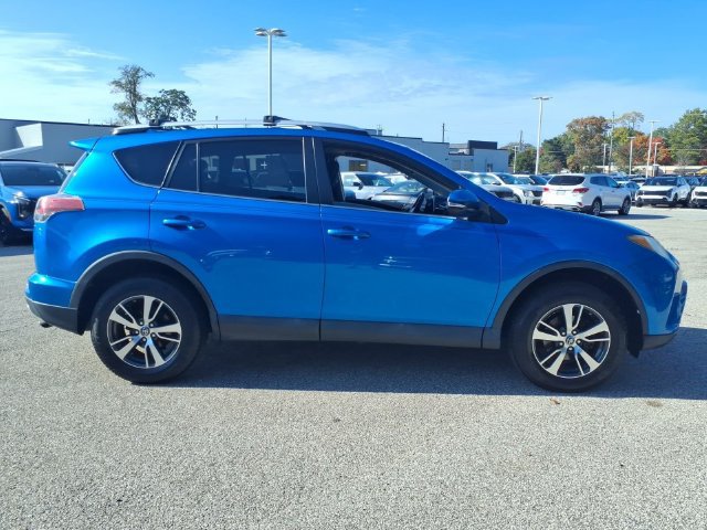 Used 2016 Toyota RAV4 XLE w/ Cargo Management Package AWD/4WD image 7