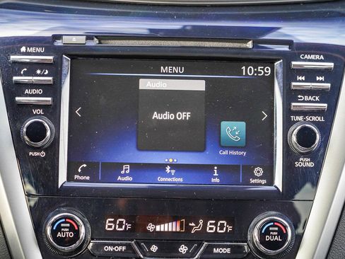 Used 2024 Nissan Murano SV w/ SV Midnight Edition Package image 17