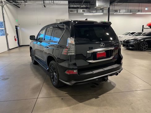 Used 2023 Lexus GX 460 Luxury w/ Sport Design Package image 5