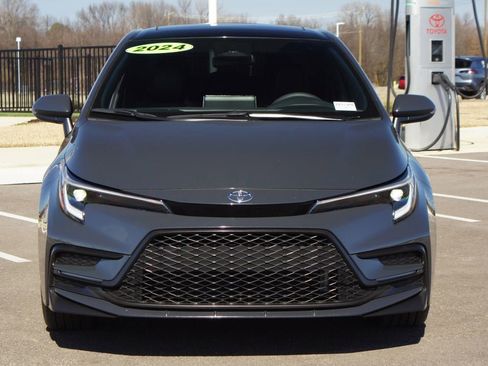 Used 2024 Toyota Corolla XSE image 25