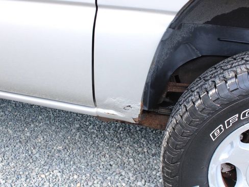 Used 2004 Chevrolet Avalanche 4x4 image 26