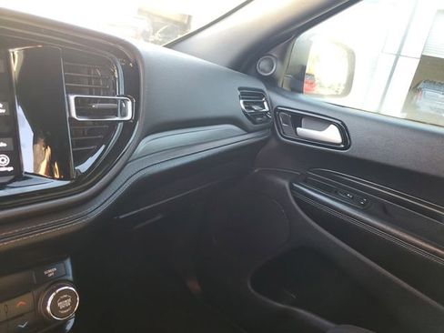 Used 2021 Dodge Durango SXT image 24