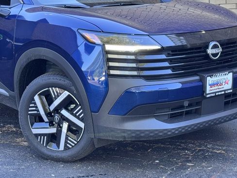 New 2025 Nissan Kicks SV w/ Charging Package image 3